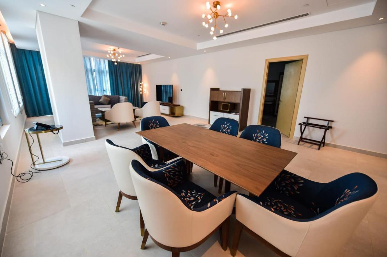 Waterfront Hotel Apartment Lusail Eksteriør bilde A suite at the hotel